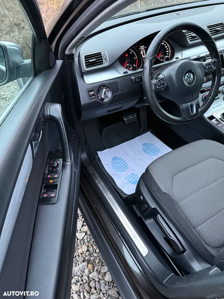 Volkswagen Passat Alltrack 2.0 TDI 4Motion BMT - 10