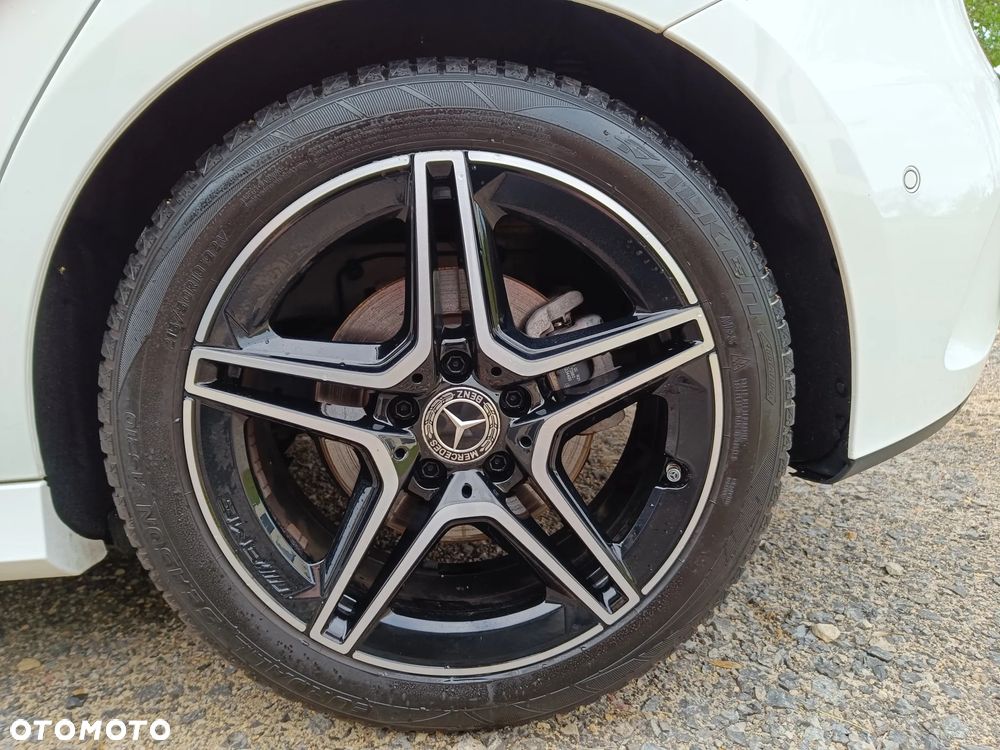 Mercedes-Benz Klasa A 200 4-Matic AMG Line 8G-DCT - 32