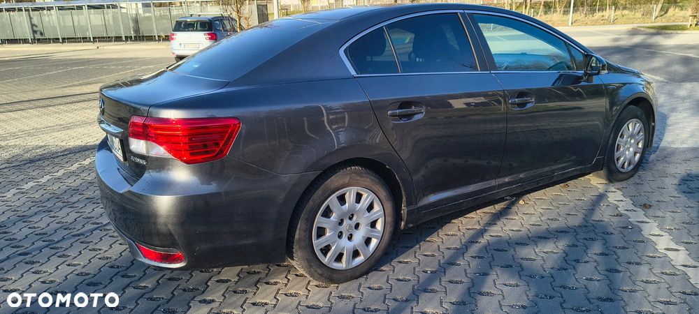 Toyota Avensis 1.8 Active - 4