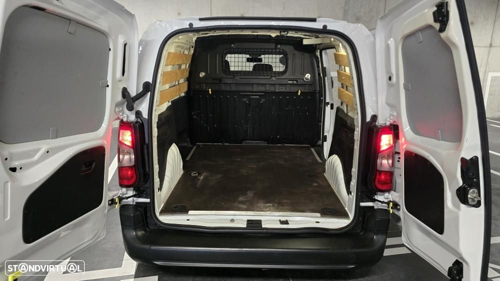 Peugeot Partner 1.5 HDI PRO STANDARD - 27