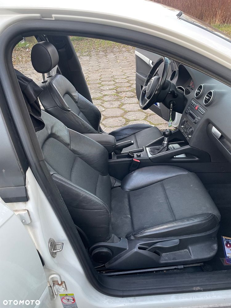 Audi A3 Sportback - 14