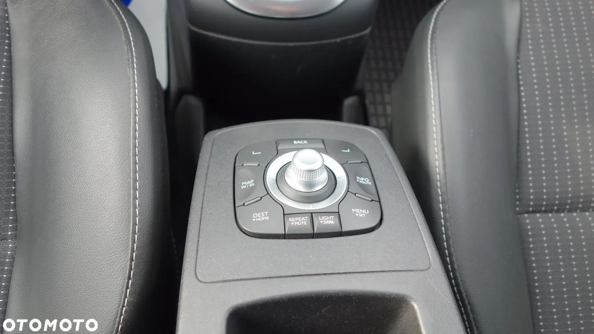 Renault Grand Scenic Gr 1.6 dCi Energy Bose Edition S&S - 28