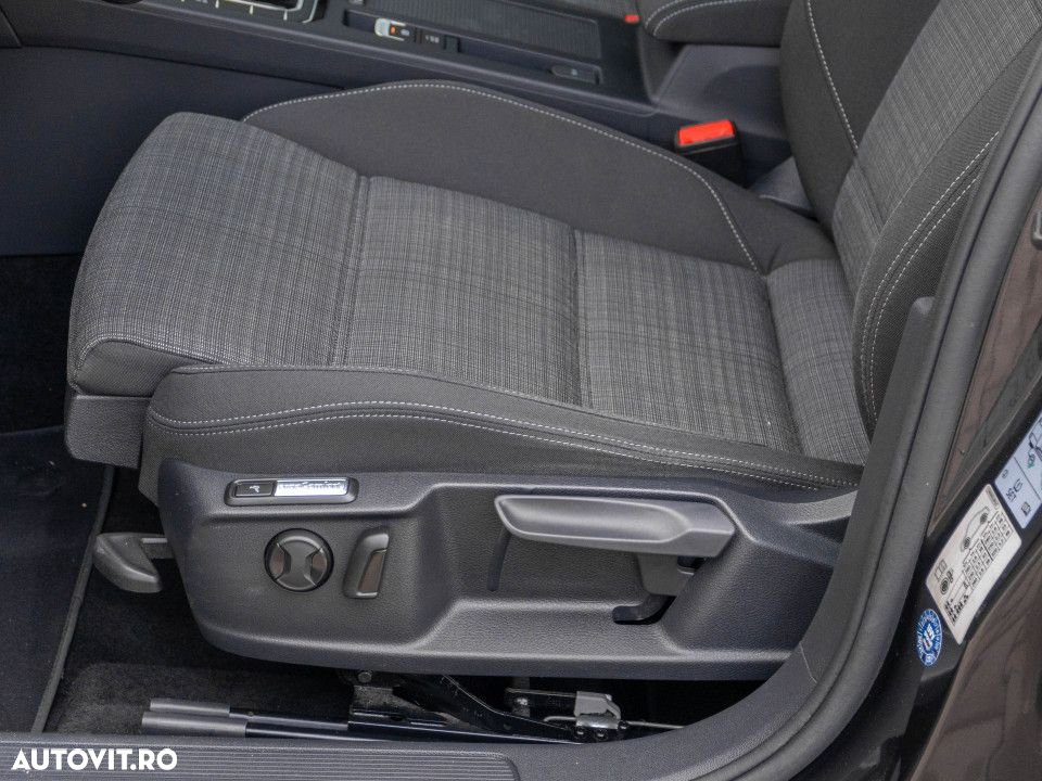 Volkswagen Passat - 15