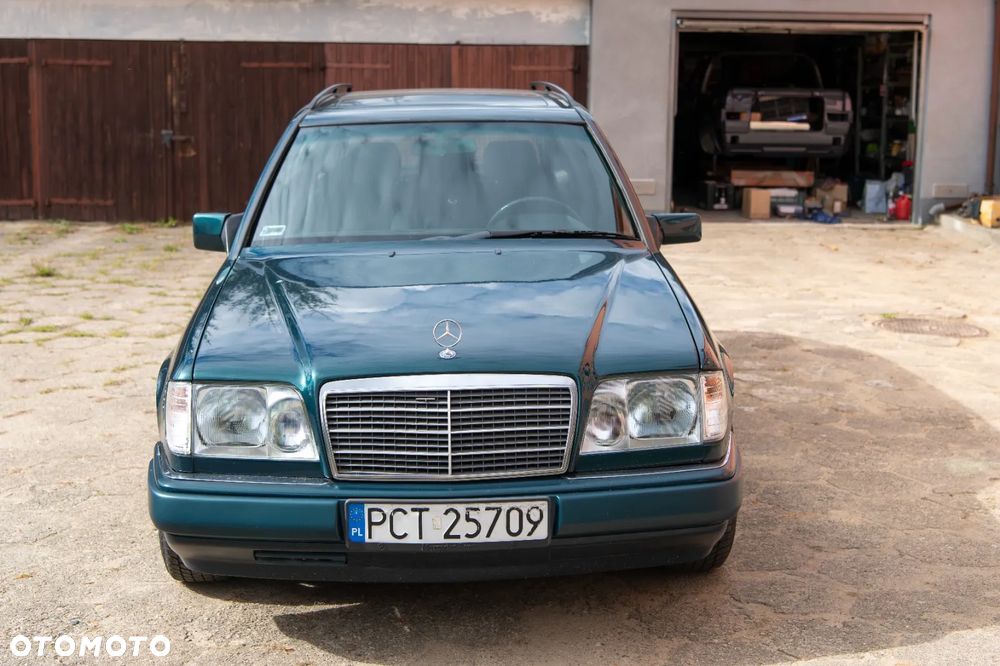 Mercedes-Benz W124