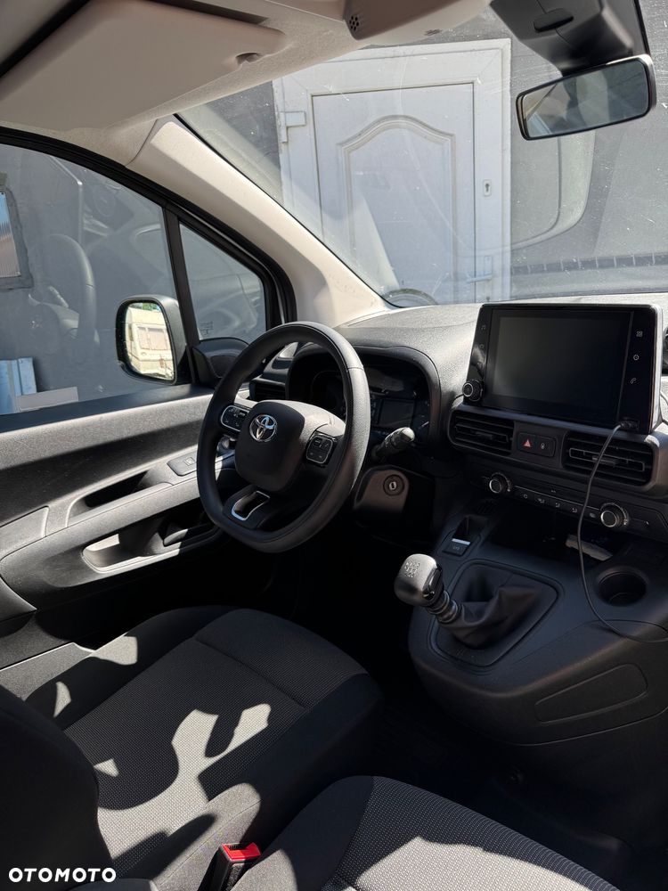 Toyota Proace City - 11