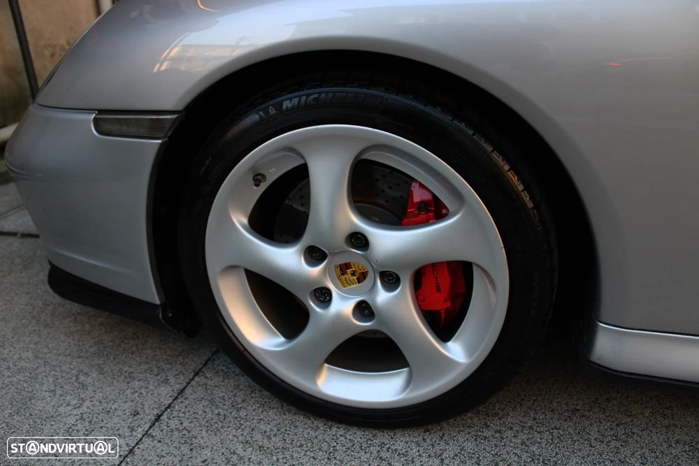 Porsche 911 (996) Turbo - 44