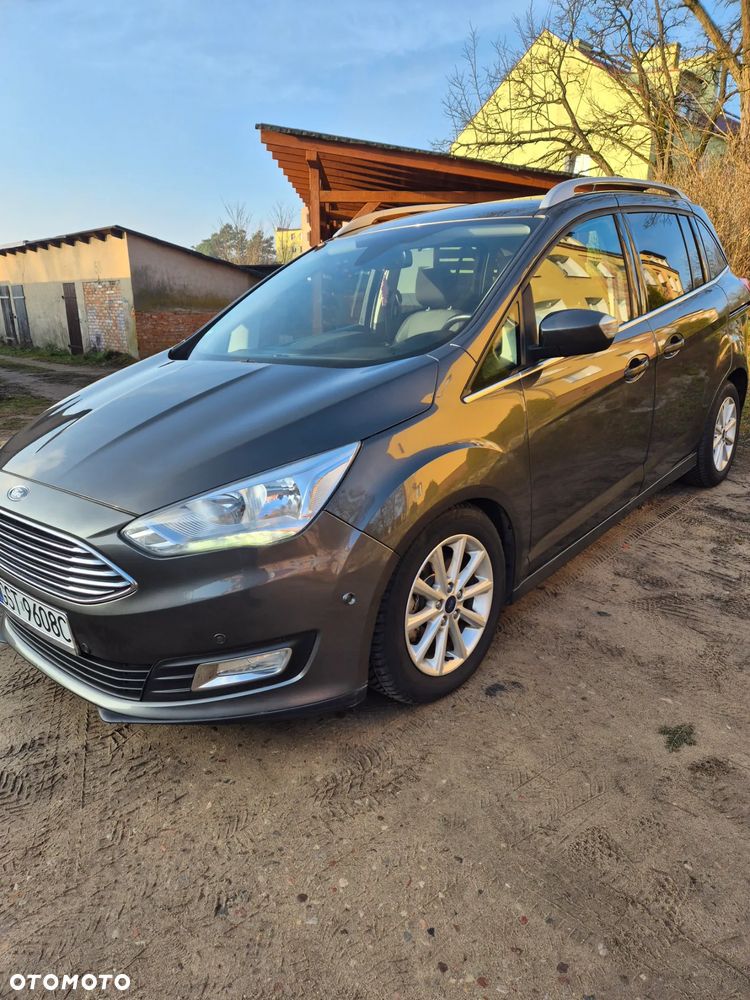 Ford Grand C-MAX - 3