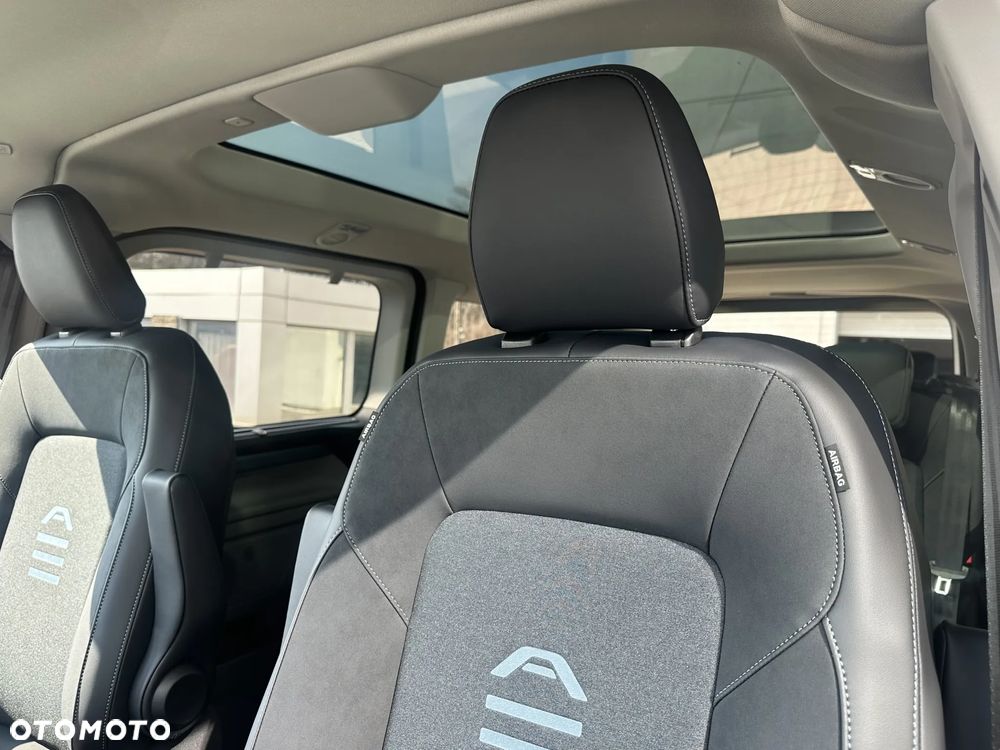 Ford Tourneo - 24