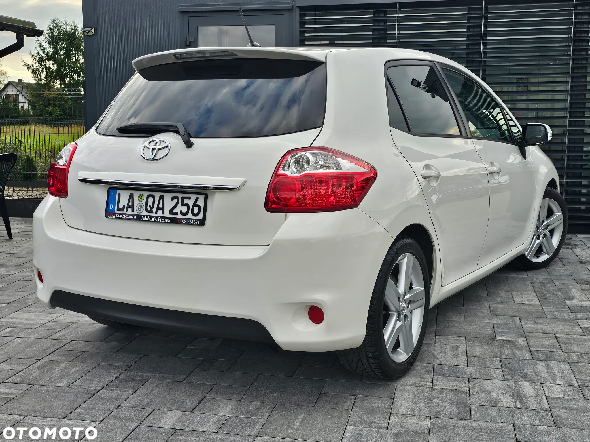 Toyota Auris 1.6 Premium - 34