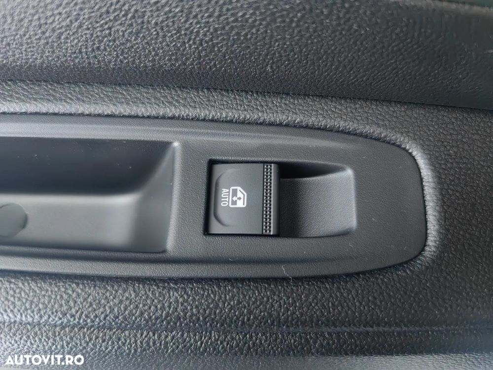 Dacia Duster HEV 140 Journey - 26