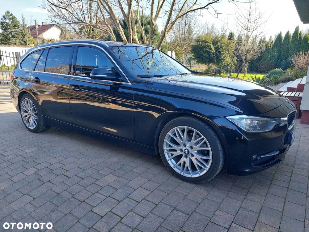BMW Seria 3 318d DPF Touring Edition Sport - 1