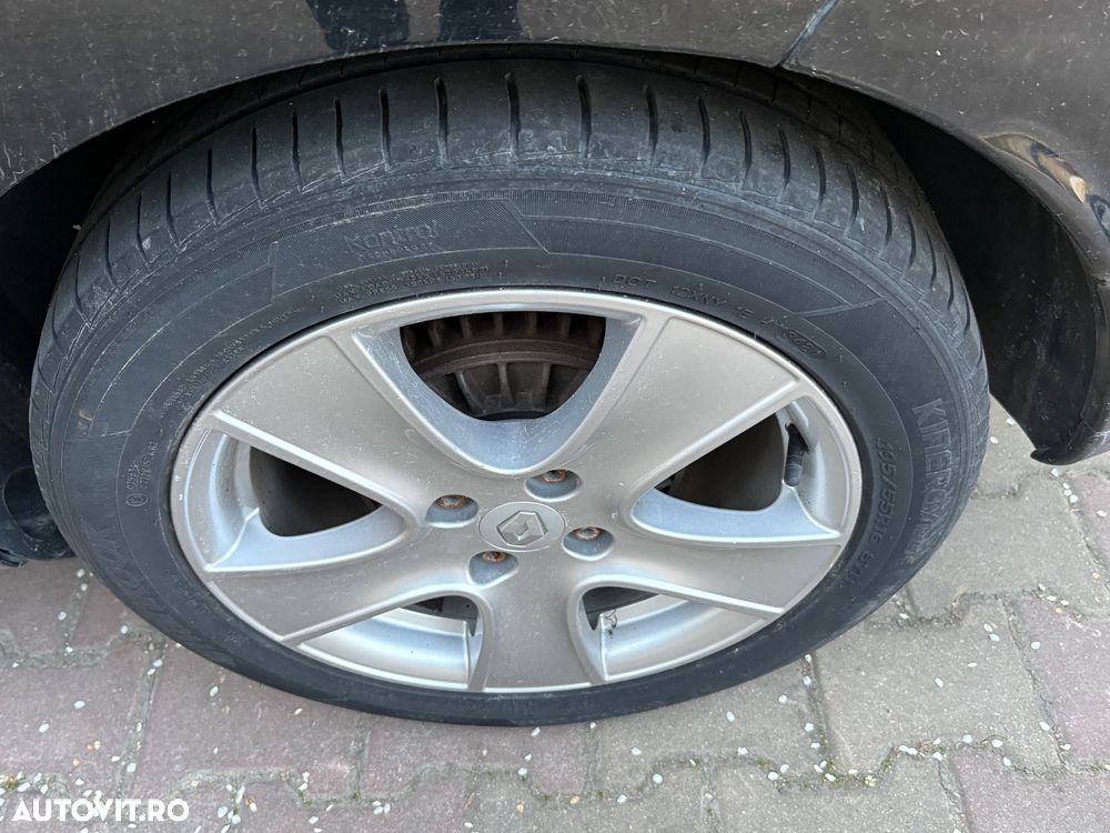 Renault Clio Energy dCi Intens - 13