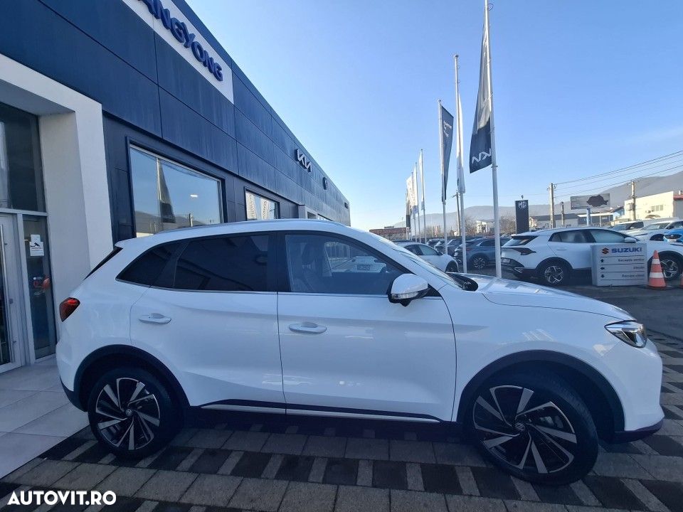 MG ZS HEV Hybrid+ Luxury - 4