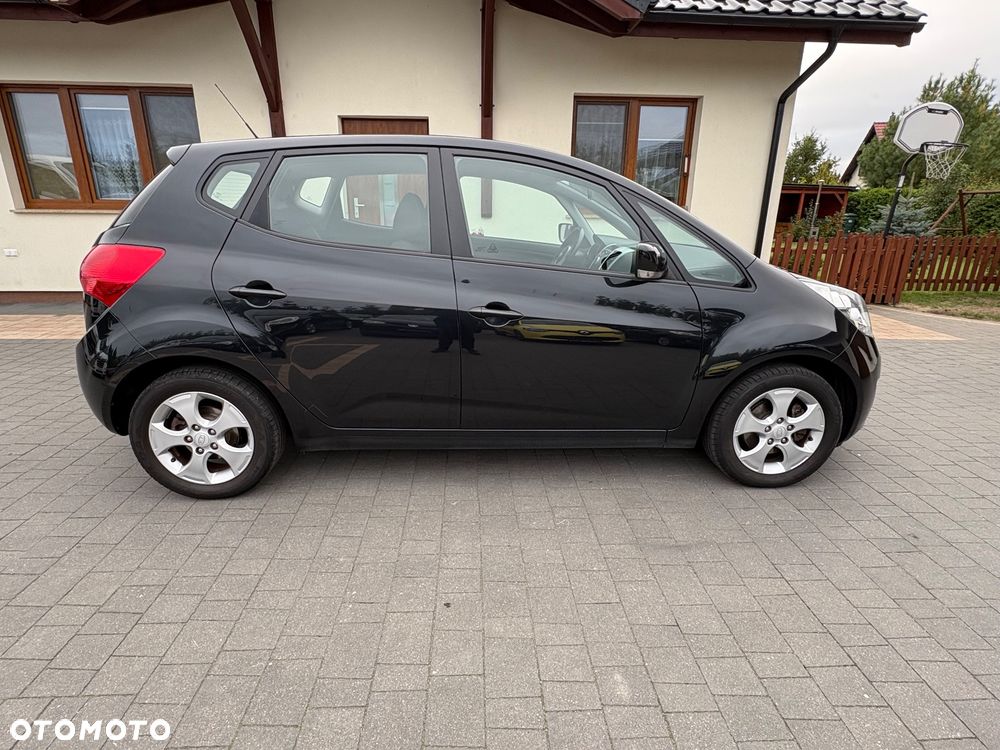 Kia Venga - 6
