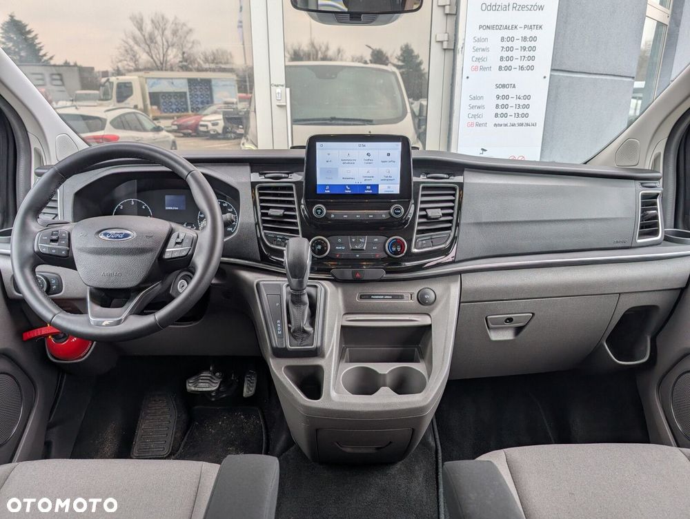 Ford Tourneo Custom - 15