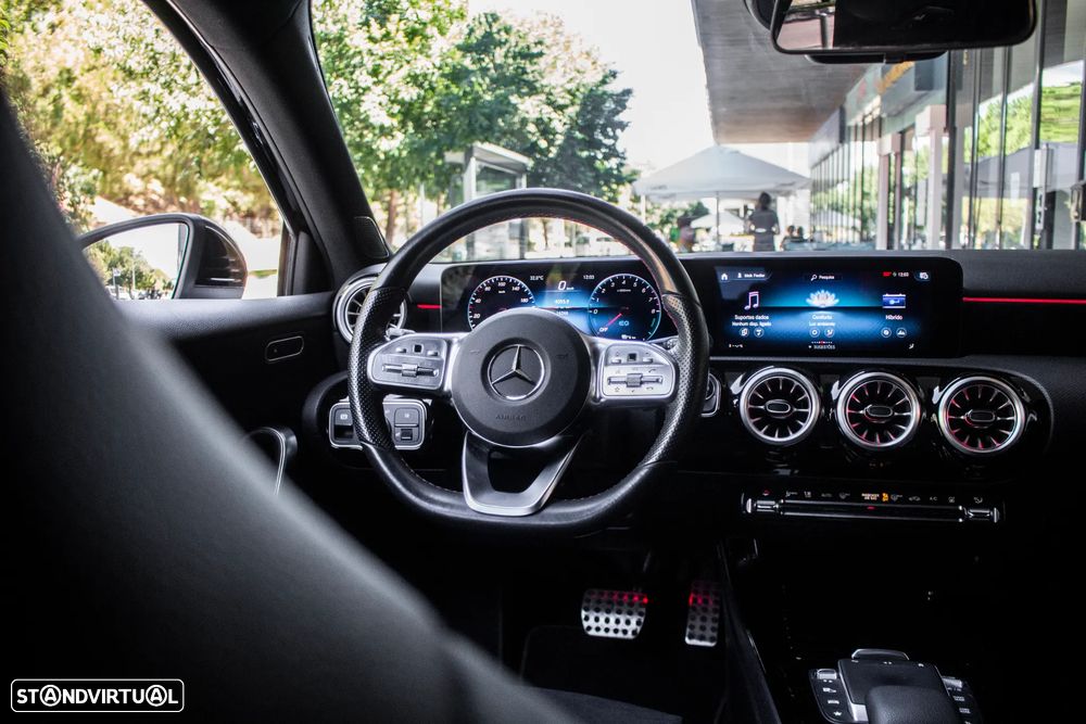Mercedes-Benz A 250 e AMG Line - 35
