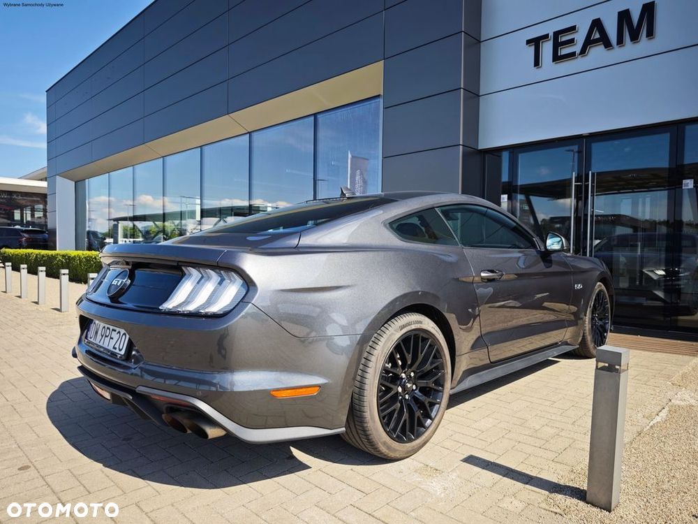 Ford Mustang - 10