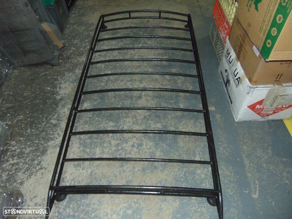 Antigos e clássicos. Grade de tejadilho para carros grandes ou furgão, pão de forma e outros. - 1