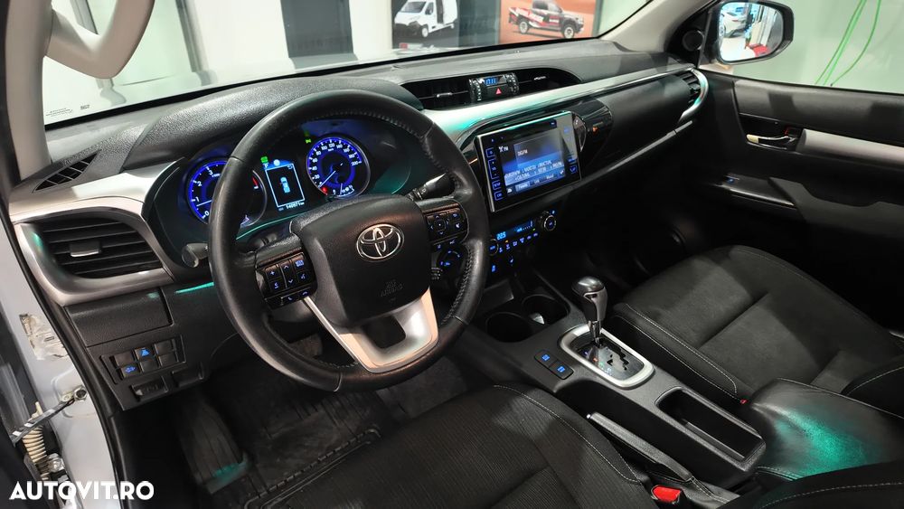 Toyota Hilux 2.4D 150CP 4x4 Double Cab AT Style - 14