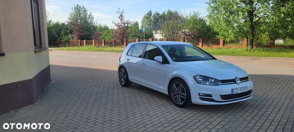 Volkswagen Golf - 25
