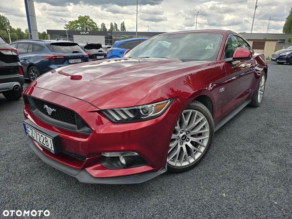 Ford Mustang - 1
