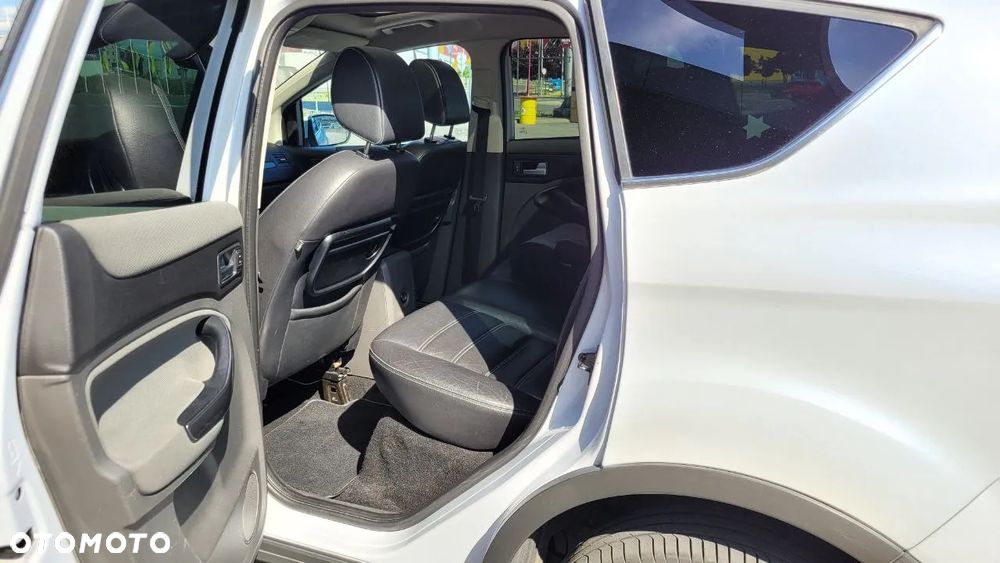 Ford Kuga 2.0 TDCi Titanium FWD - 8