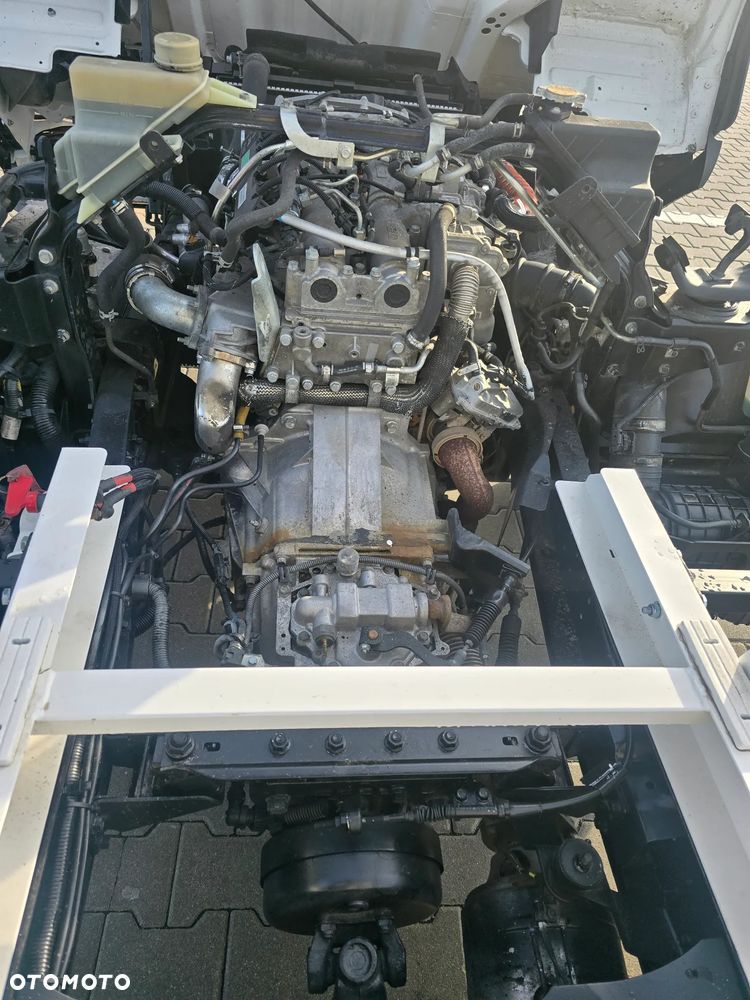 Mitsubishi Fuso canter - 35