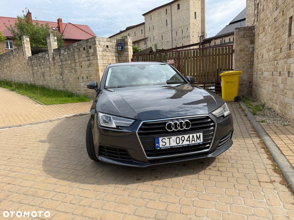 Audi A4 Avant 2.0 TDI - 10