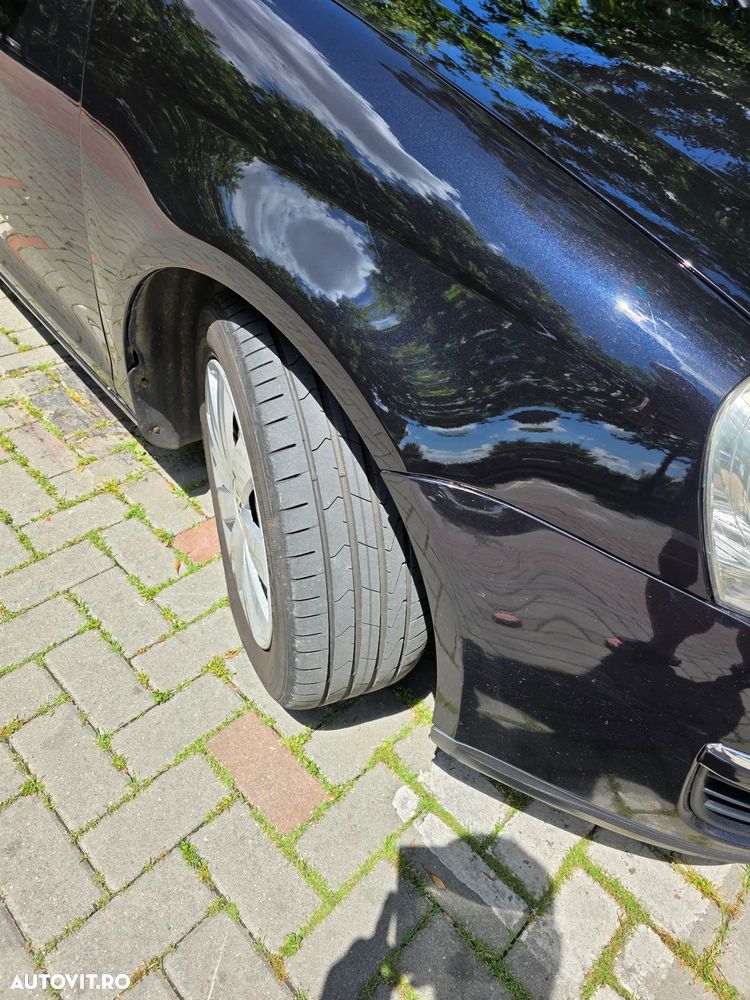 Volkswagen Jetta 1.9 TDI Comfortline - 12
