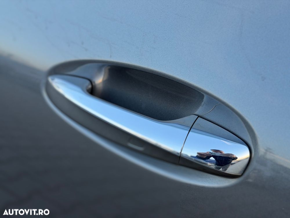 Mercedes-Benz GLA 250 e 8G-DCT Style - 11