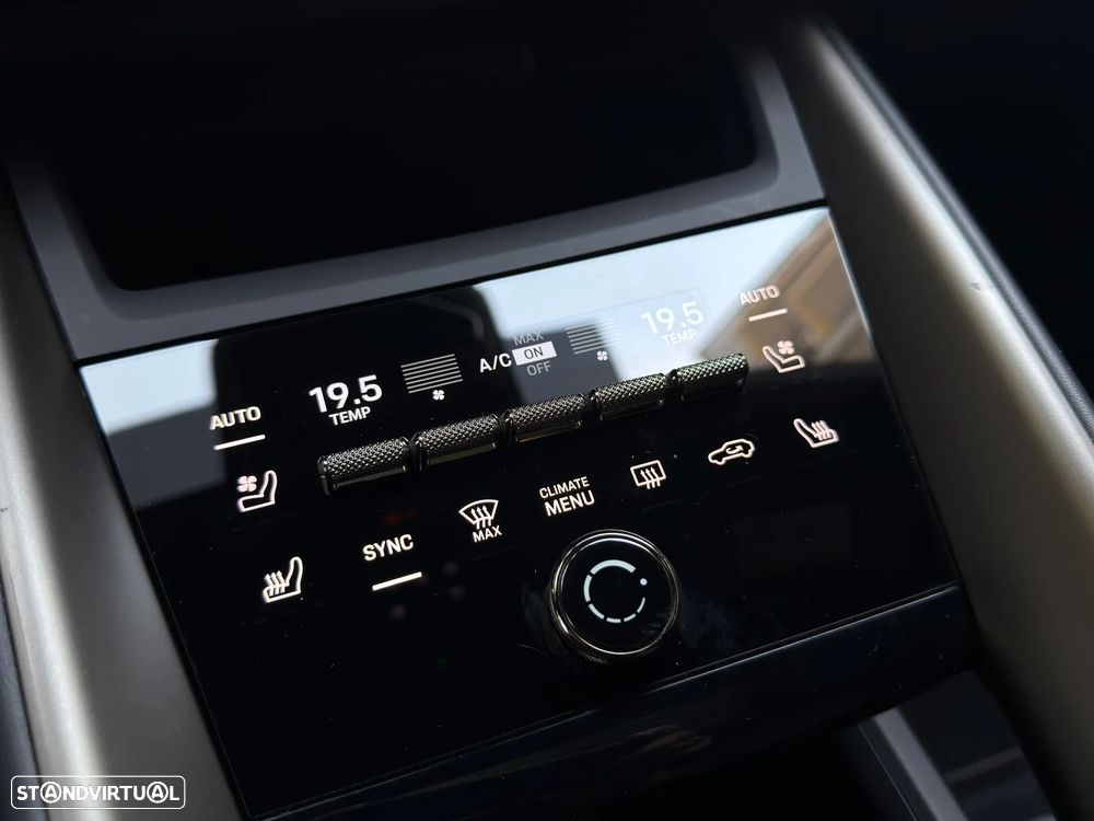 Porsche Macan Electric Turbo - 22