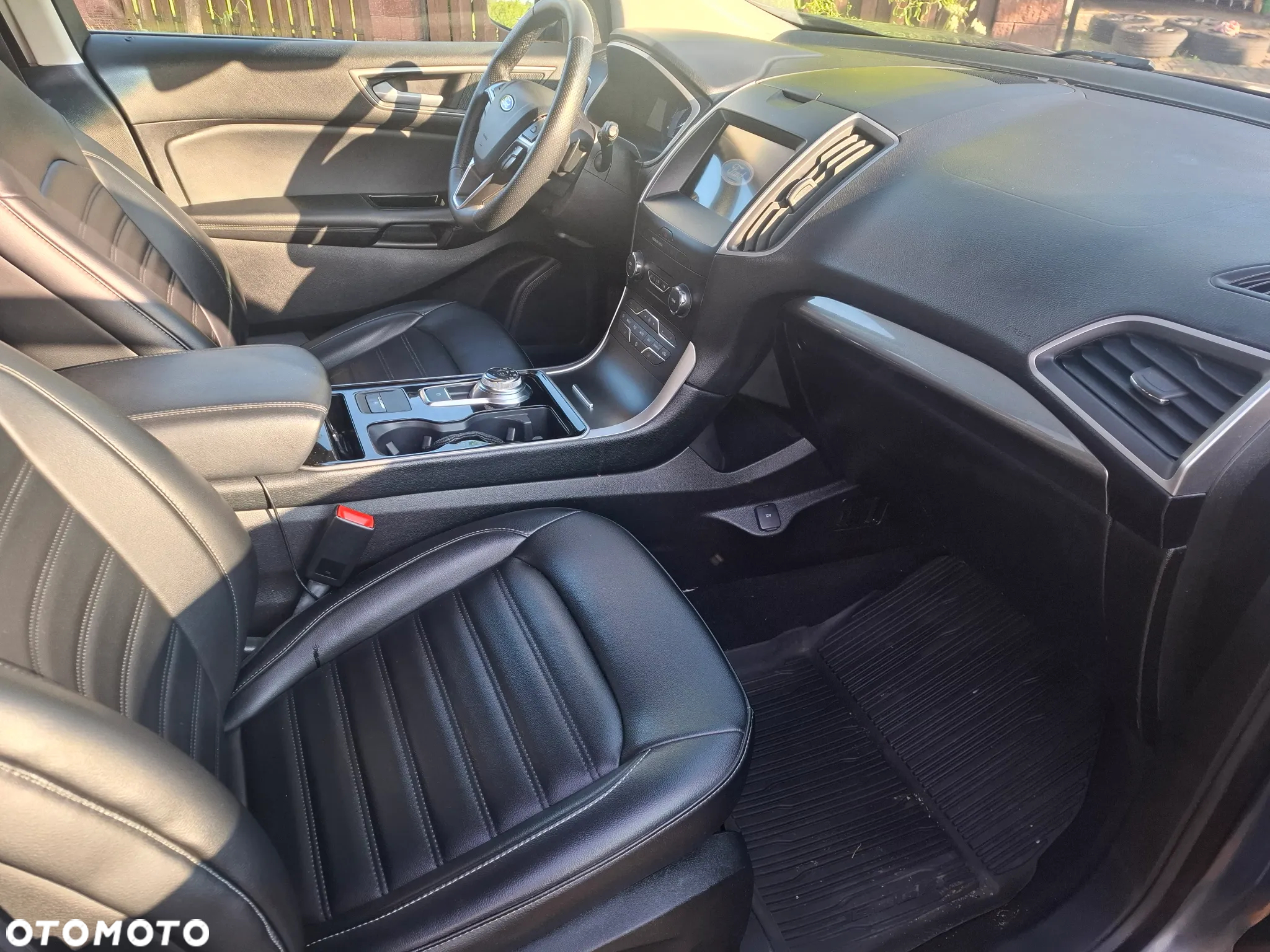 Ford Edge - 16