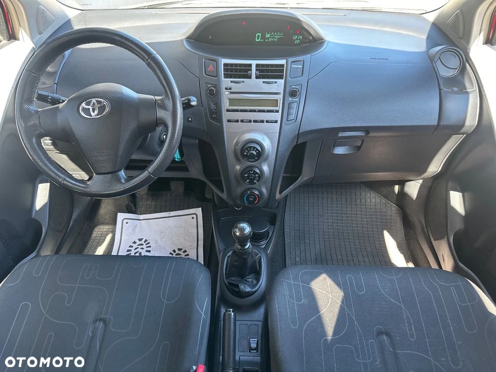 Toyota Yaris 1.33 Luna - 15