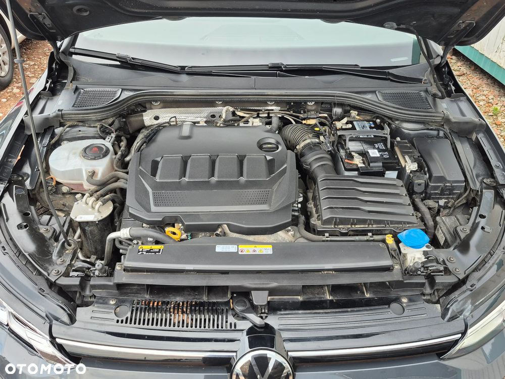 Volkswagen Golf 2.0 TDI SCR Life - 24