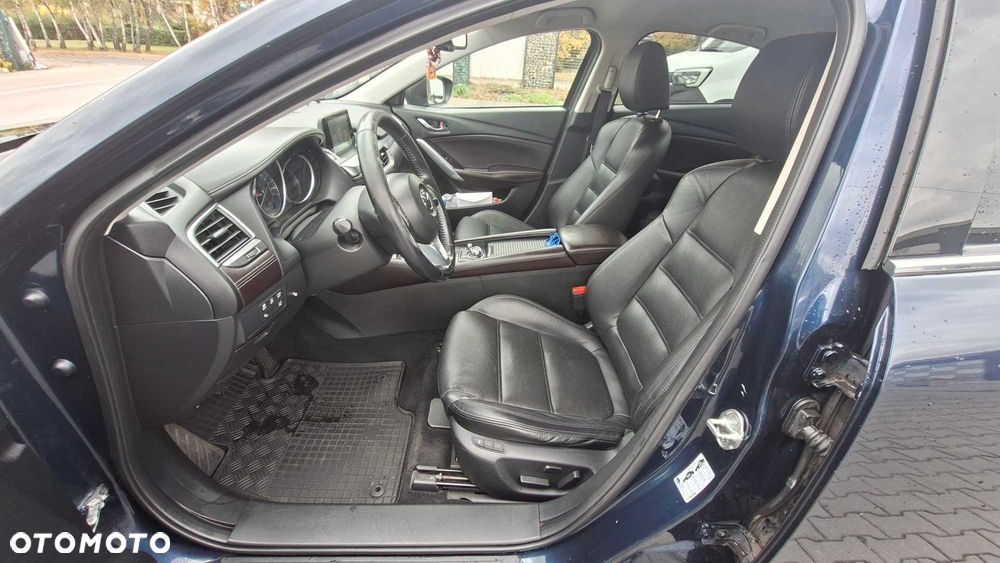 Mazda 6 - 12