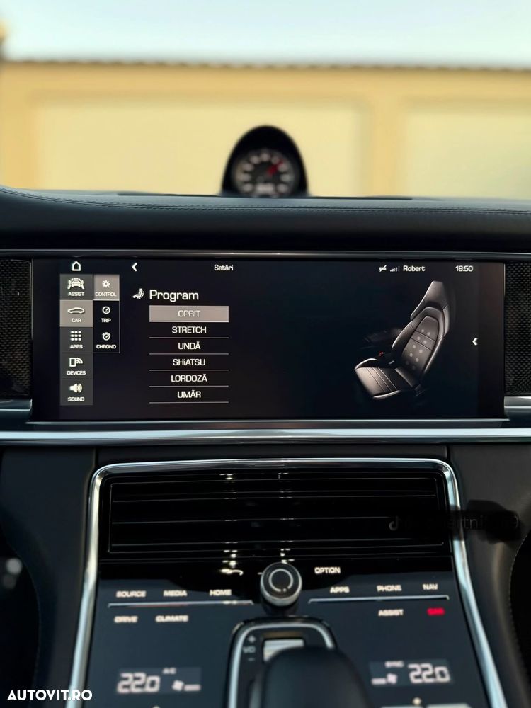 Porsche Panamera - 12