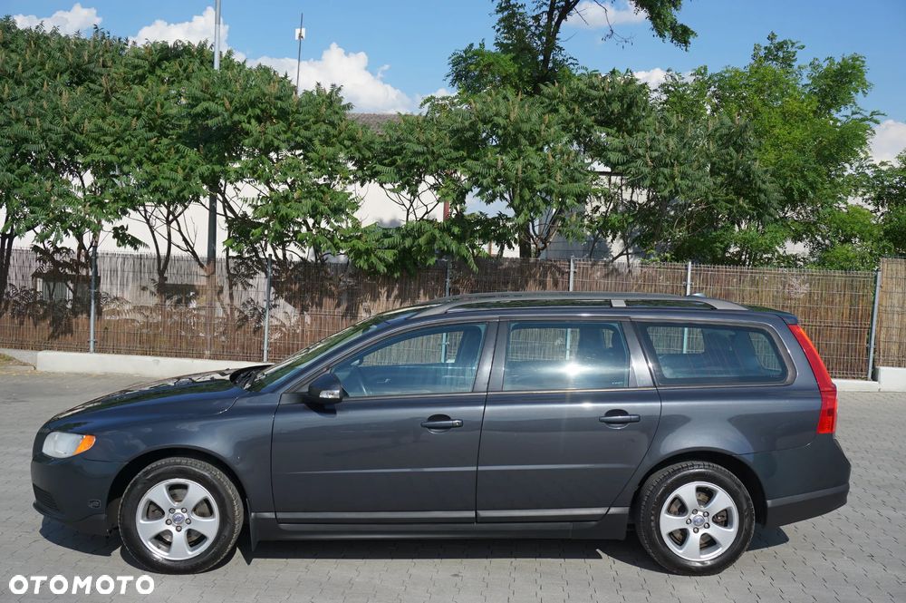 Volvo V70 2.0 Kinetic - 5