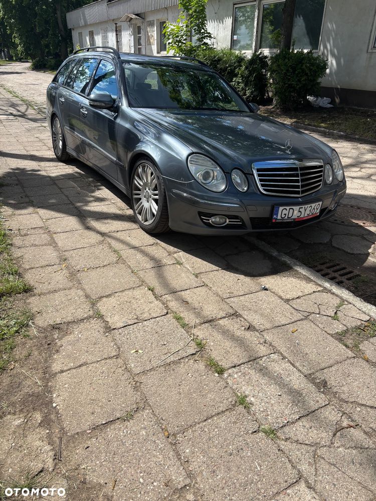 Mercedes-Benz Klasa E 320 CDI T Avantgarde - 1