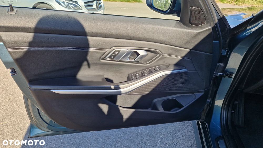 BMW Seria 3 320i GPF Sport - 15