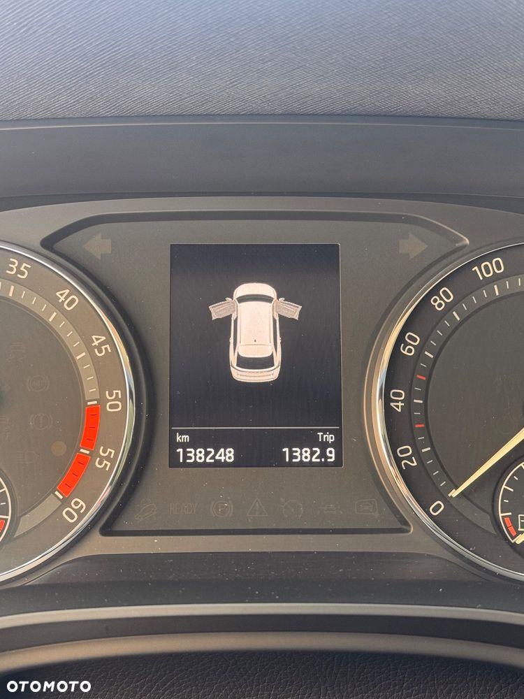 Skoda Octavia 2.0 TDI Ambition DSG - 13