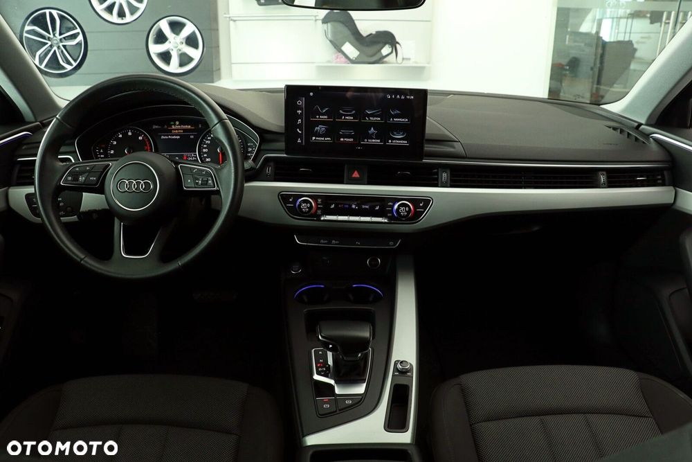 Audi A4 Limousine - 19