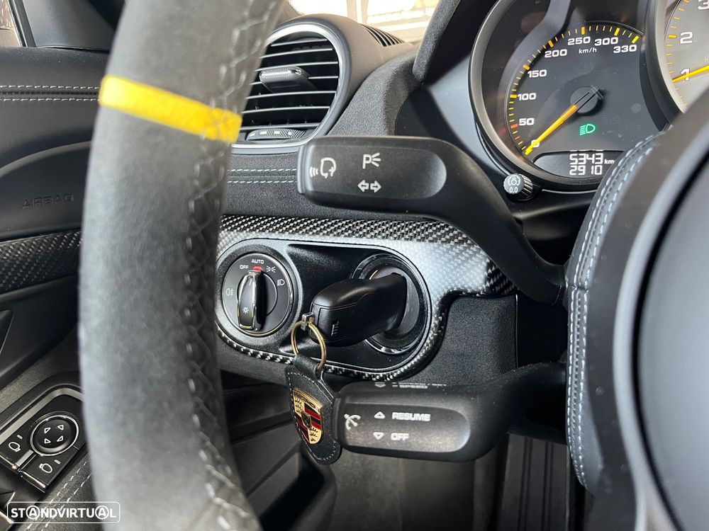 Porsche 718 Cayman GT4 RS - 28
