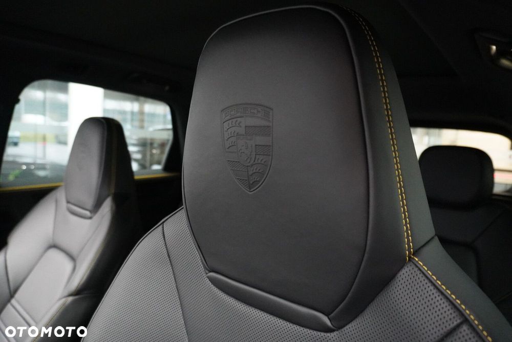 Porsche Cayenne S E-Hybrid PHEV - 28