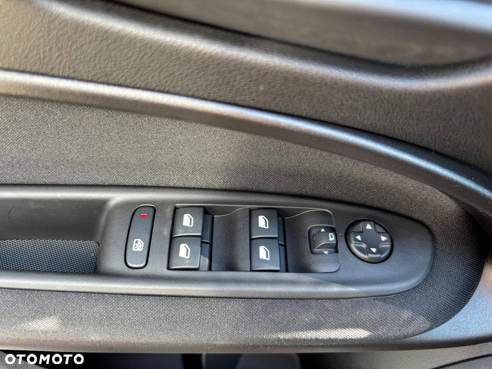 Fiat 600 1.2 Turbo Icon - 25