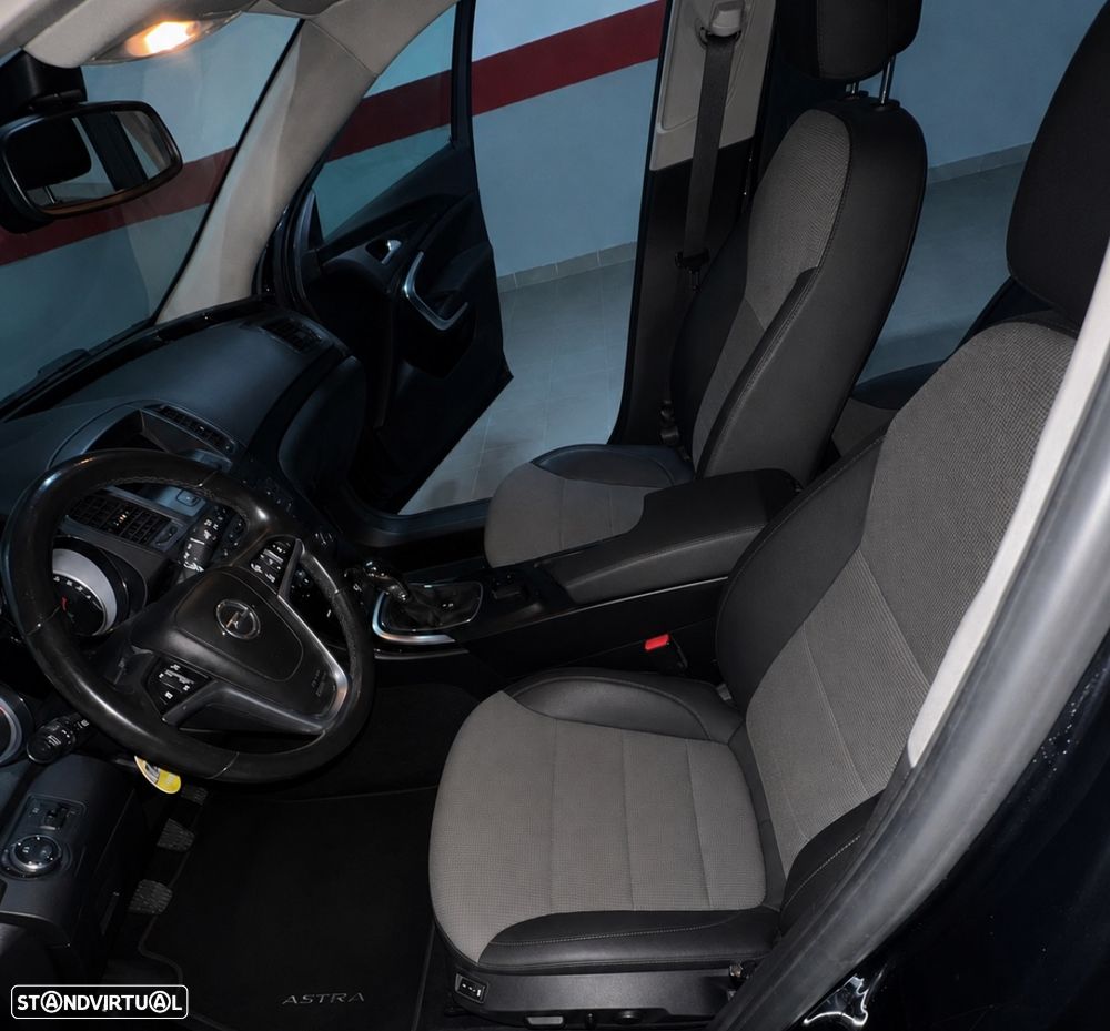 Lancia Ypsilon - 4