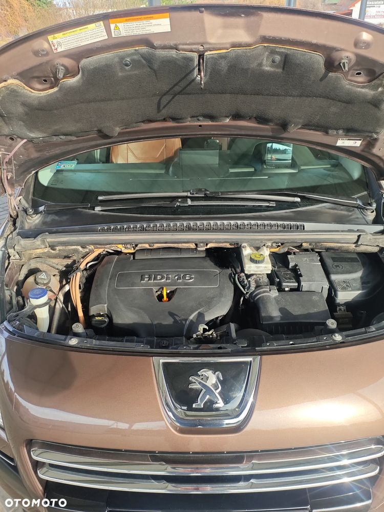 Peugeot 3008 Hybrid4 - 25