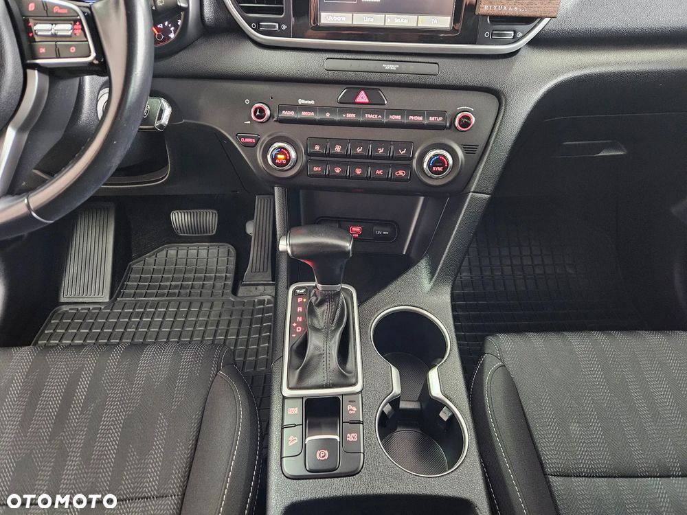 Kia Sportage 1.6 T-GDI L Business Line 2WD DCT - 24