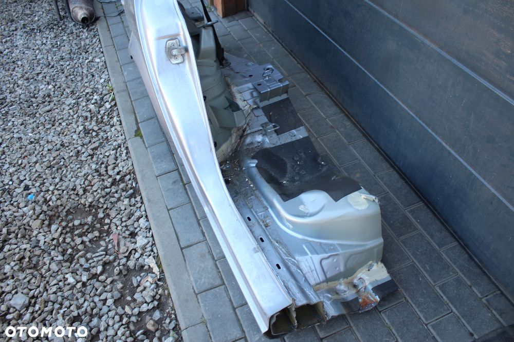 ĆWIARTKA BŁOTNIK PRAWY TYLNY OPEL ASTRA H KOMBI Z163 - 6