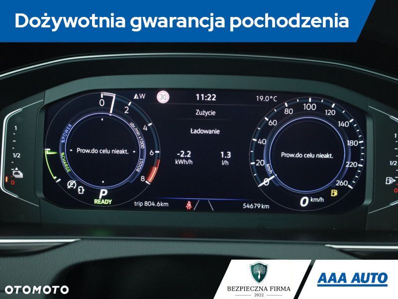 Volkswagen Passat - 10