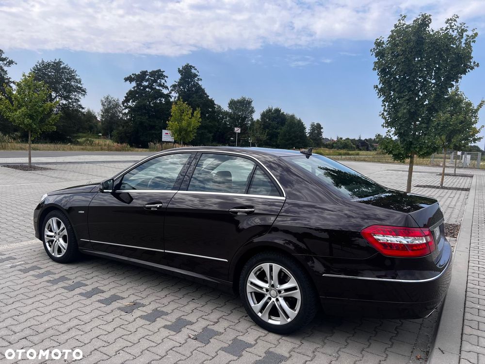 Mercedes-Benz Klasa E 350 CDI 4-Matic BlueEff Avantgarde - 9